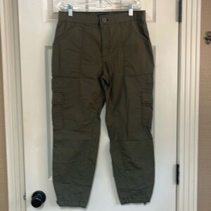 Social Standards by Sanctuary size medium olive green pants. Great condition